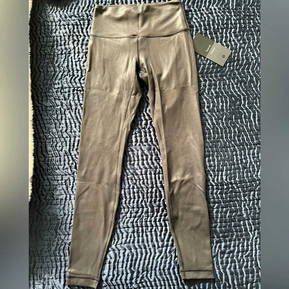 Lululemon Wunder Train HR 28” Special Edition Black Foil - size 6 - Picture 6 of 10